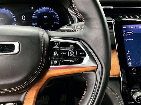 Used 2023 Jeep Grand Cherokee L Summit AWD/4WD image 28