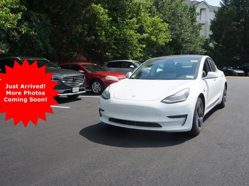 Used 2018 Tesla Model 3 RWD image 1
