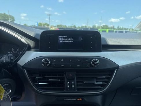 Used 2022 Ford Escape S FWD image 17