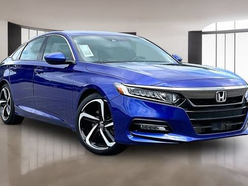 Used 2018 Honda Accord Sport image 3