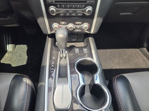Used 2020 Nissan Pathfinder SL FWD image 16