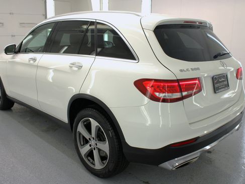 Used 2017 Mercedes-Benz GLC 300 w/ Premium 1 Package image 6