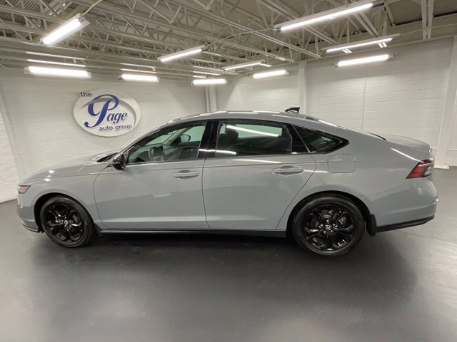 Used 2025 Honda Accord SE image 2