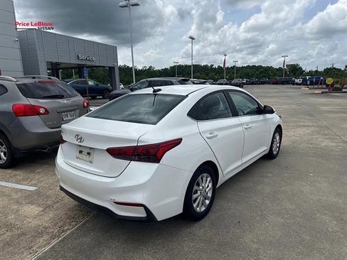 Used 2021 Hyundai Accent SEL w/ Cargo Package FWD image 7