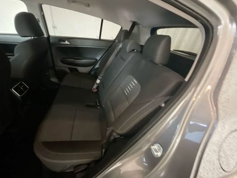 Used 2018 Kia Sportage LX image 21