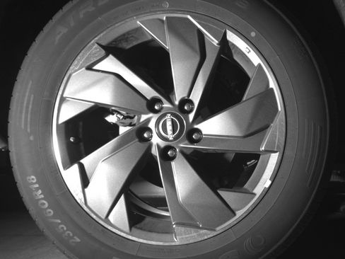 Used 2025 Nissan Rogue SV image 15