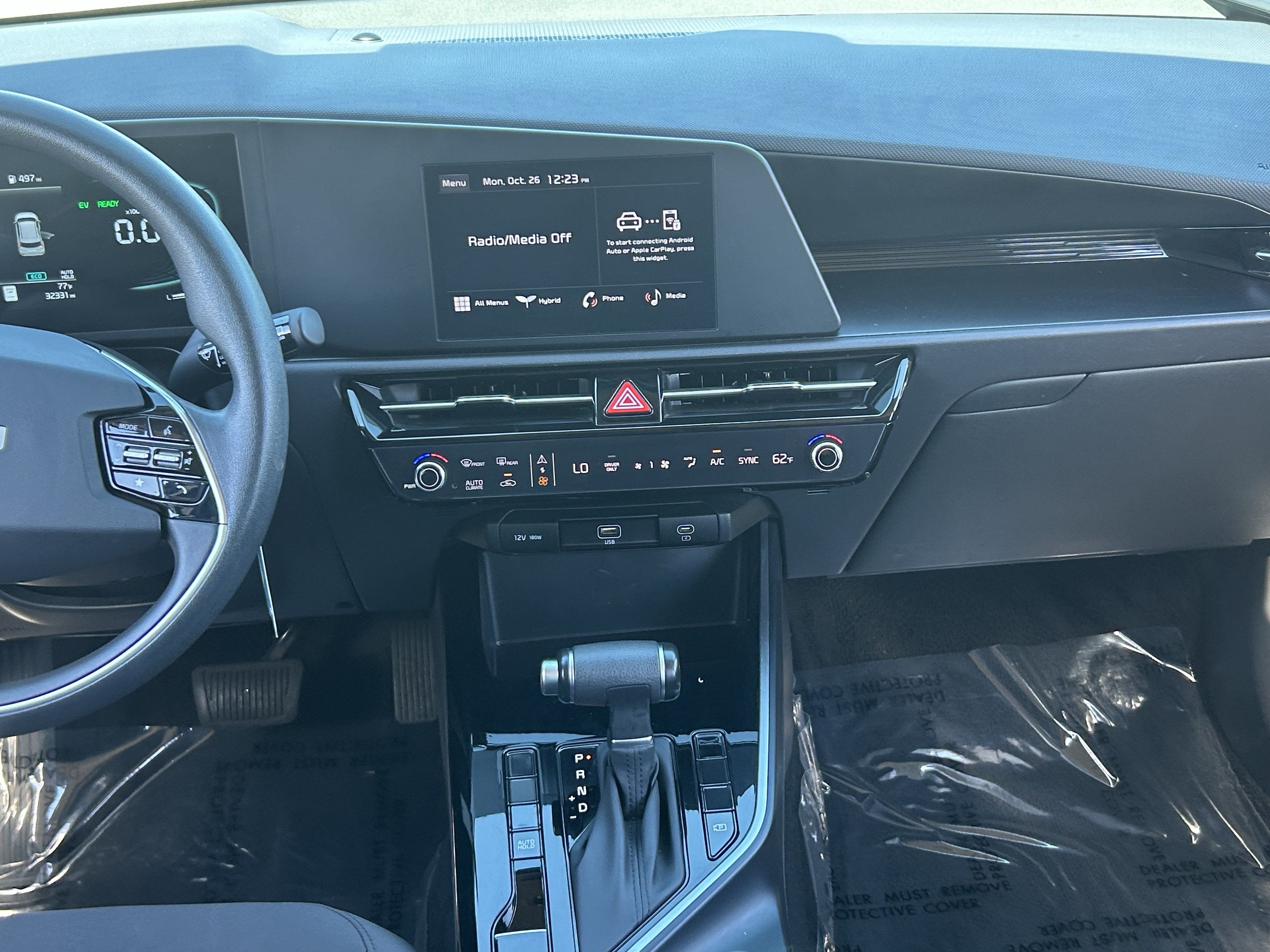 Certified 2025 Kia Niro LX FWD image 17