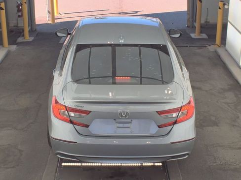 Used 2018 Honda Accord LX image 6