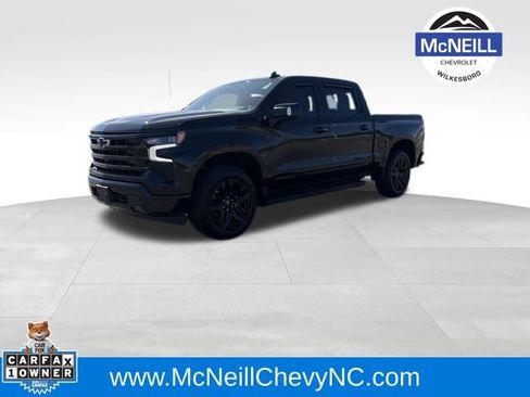 Used 2024 Chevrolet Silverado 1500 High Country w/ Midnight Edition image 3