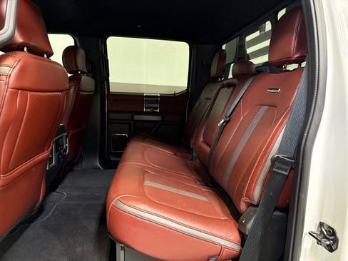 Used 2022 Ford F350 Platinum w/ FX4 Off-Road Package image 37
