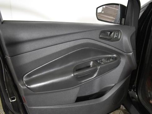 Used 2016 Ford Escape S FWD image 7