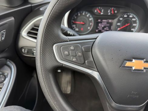Used 2022 Chevrolet Malibu LT FWD image 6