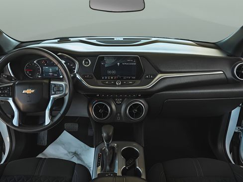 Used 2021 Chevrolet Blazer LT AWD/4WD image 19