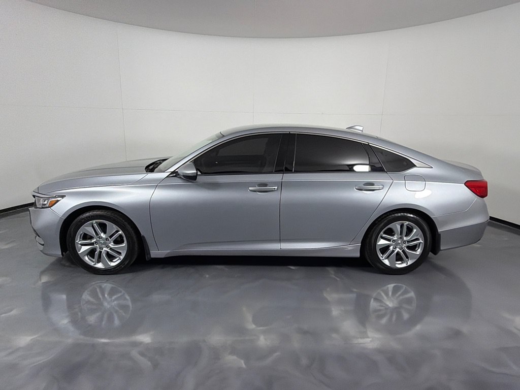Used 2018 Honda Accord LX image 7