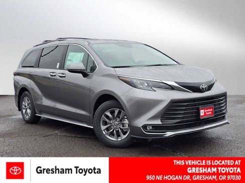 New 2026 Toyota Sienna XLE AWD/4WD image 1