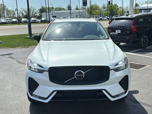 New 2026 Volvo XC60 B5 Core w/ Climate Package image 5
