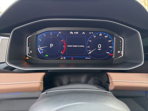 Used 2025 Volkswagen Jetta SEL image 28