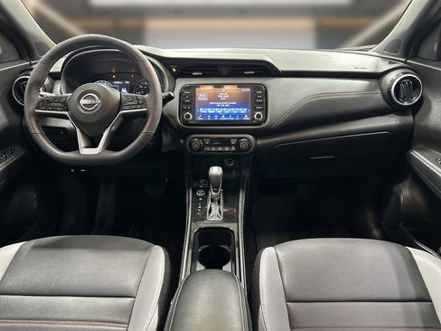 Used 2024 Nissan Kicks SR w/ SR Premium Package FWD image 17