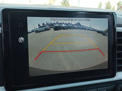 Used 2022 Hyundai Venue Limited FWD image 16