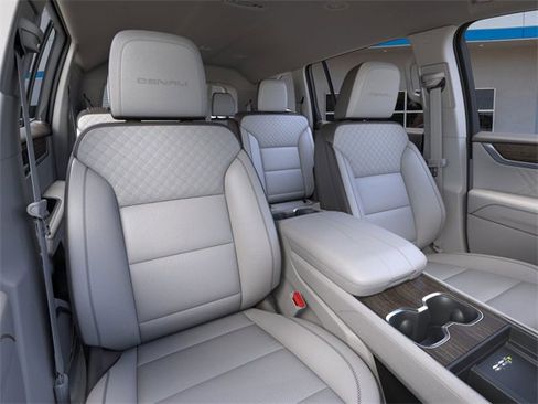 New 2026 GMC Acadia Denali w/ Super Cruise Package image 16