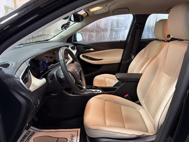 Certified 2024 Buick Encore GX Avenir AWD/4WD image 13