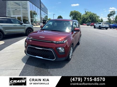 Certified 2022 Kia Soul LX FWD image 6