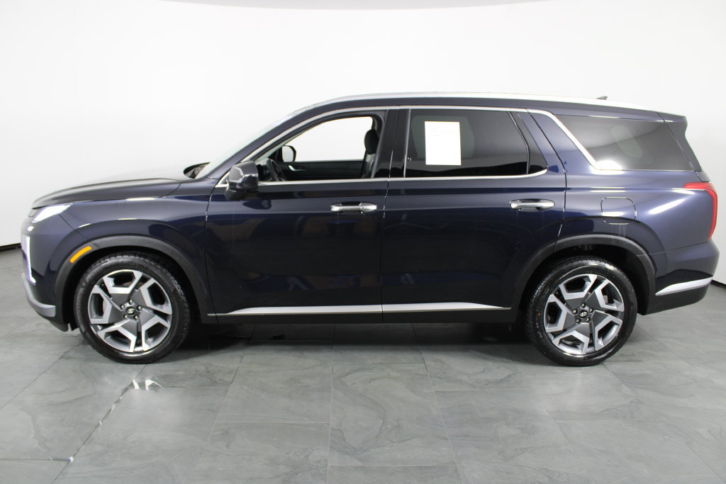 Certified 2024 Hyundai Palisade Limited FWD image 14