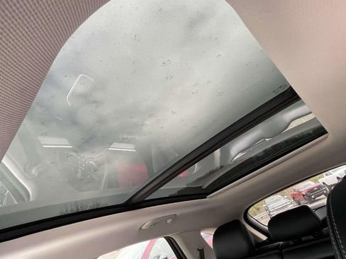 Used 2023 Genesis GV70 2.5T w/ Select Package image 19