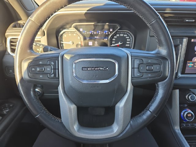 Used 2021 GMC Yukon XL Denali AWD/4WD image 17