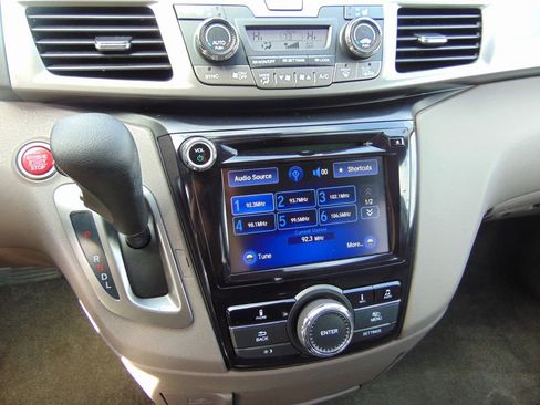 Used 2015 Honda Odyssey EX-L image 18