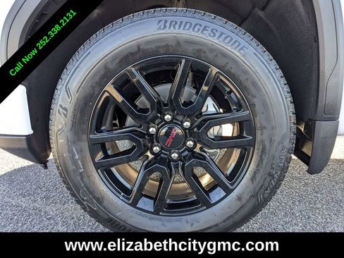 New 2026 GMC Sierra 1500 Elevation image 12