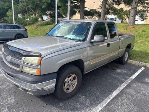 Used 2003 Chevrolet Silverado 1500 LS w/ Off-Road Package AWD/4WD image 2