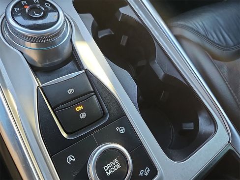 Used 2022 Ford Explorer Platinum w/ Equipment Group 601A image 8