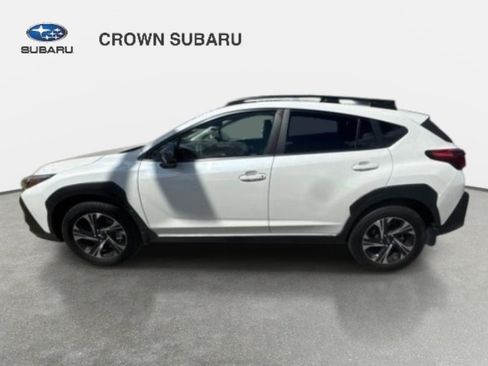 Used 2024 Subaru Crosstrek 2.0i Premium AWD/4WD image 2