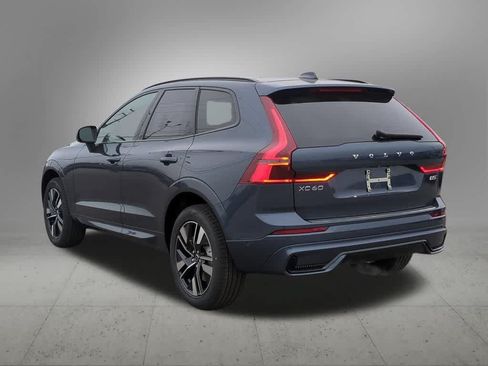 Used 2026 Volvo XC60 B5 Plus w/ Protection Package Premier AWD/4WD image 4