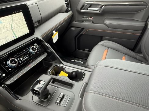 New 2026 GMC Sierra 1500 AT4 w/ AT4 Premium Package AWD/4WD image 24