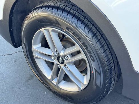 Used 2017 Hyundai Santa Fe Sport AWD/4WD image 22