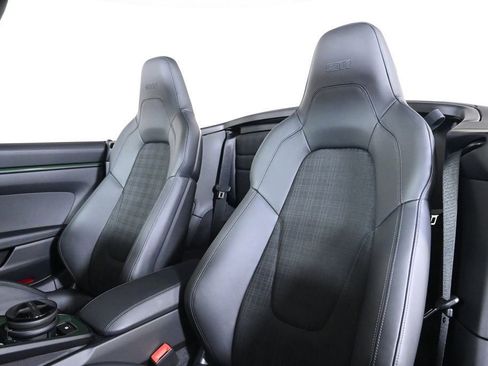 Used 2026 Porsche 911 Carrera T RWD image 5