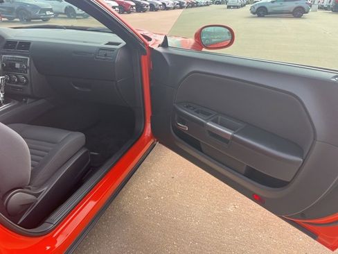 Used 2013 Dodge Challenger R/T w/ Electronics Convenience Group image 19