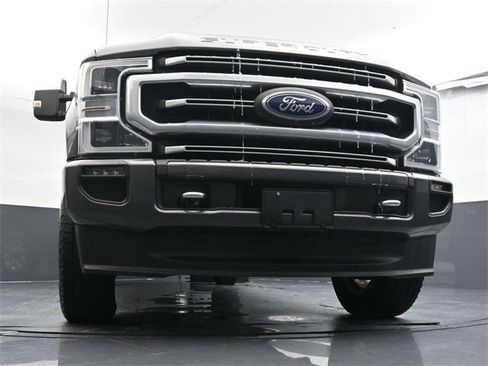 Used 2020 Ford F350 Platinum w/ FX4 Off-Road Package image 30