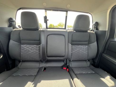 New 2026 Nissan Frontier SV w/ Tow Package AWD/4WD image 5