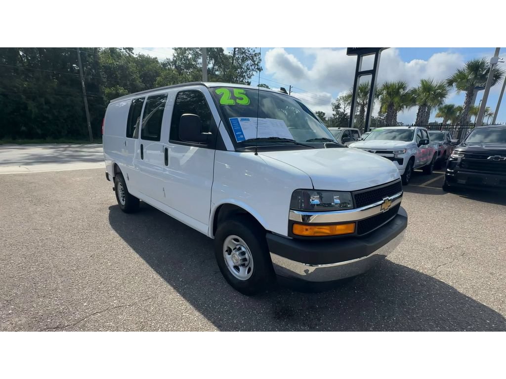 Used 2025 Chevrolet Express 2500 w/ Driver Convenience Package RWD image 8