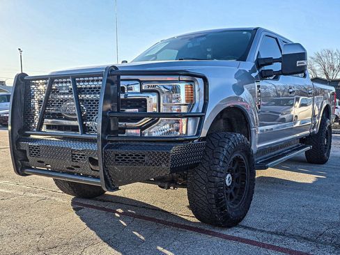 Used 2021 Ford F250 Lariat w/ Lariat Value Package image 3