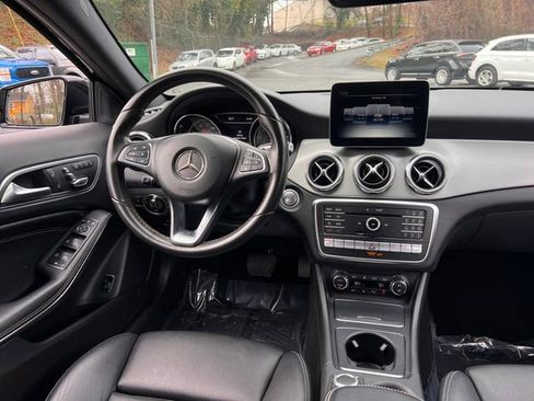 Used 2018 Mercedes-Benz GLA 250 4MATIC image 18