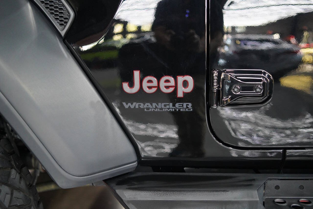 Used 2018 Jeep Wrangler Unlimited Rubicon AWD/4WD image 30