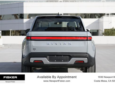 Used 2024 Rivian R1T Adventure image 7