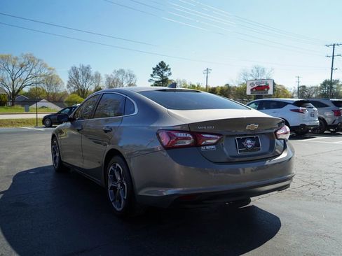 Used 2020 Chevrolet Malibu LT image 3