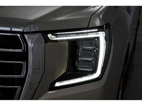 Used 2022 GMC Yukon SLT w/ SLT Luxury Package AWD/4WD image 24