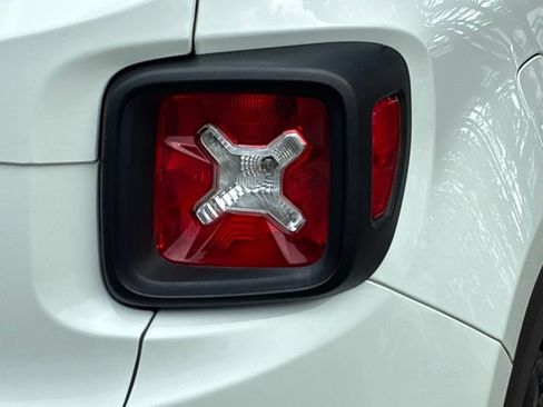Used 2021 Jeep Renegade Sport AWD/4WD image 14