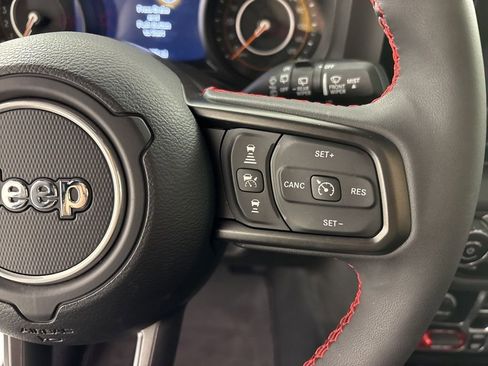 Used 2024 Jeep Wrangler Unlimited Rubicon image 29